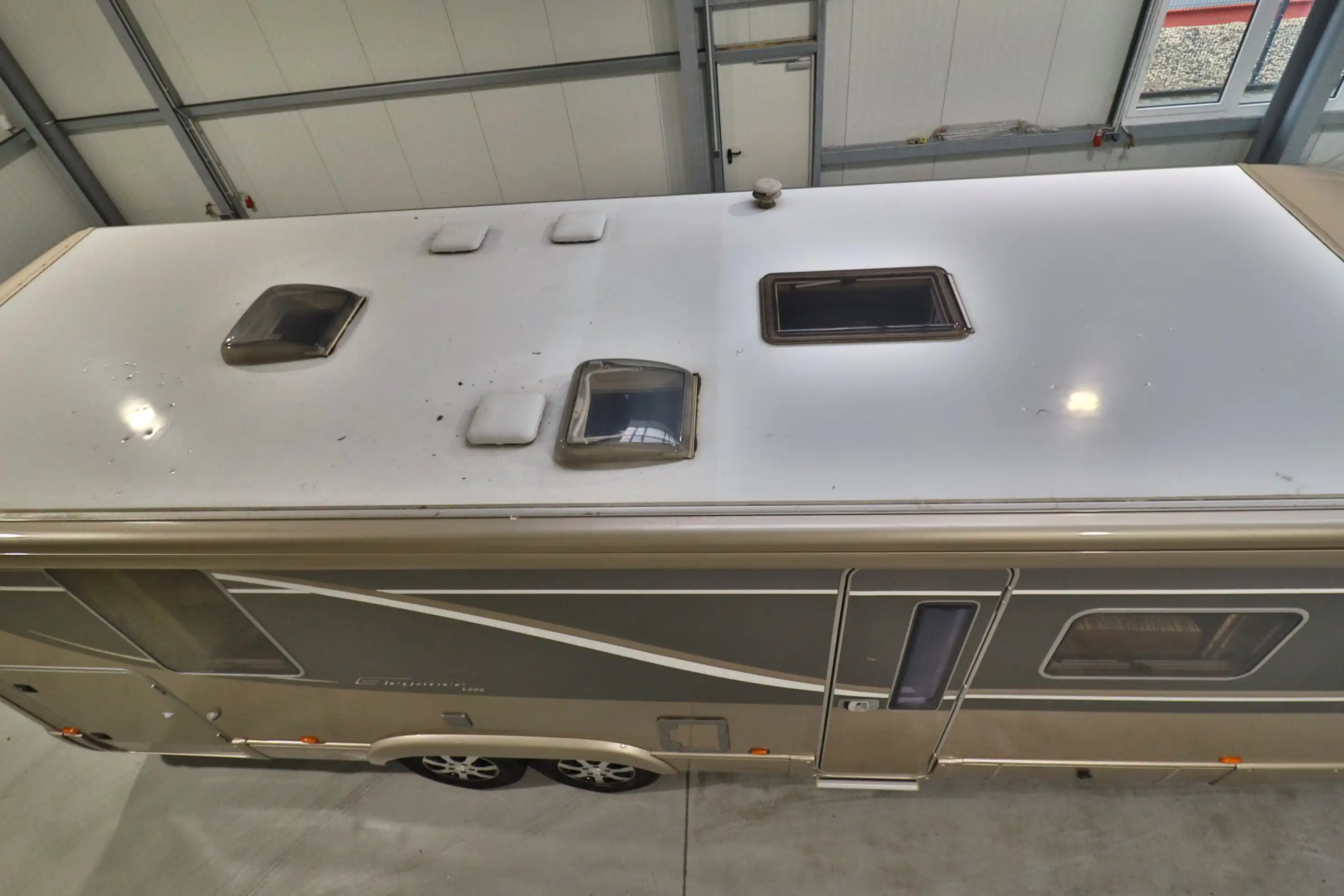 BUERSTNER I 900 G Elegance